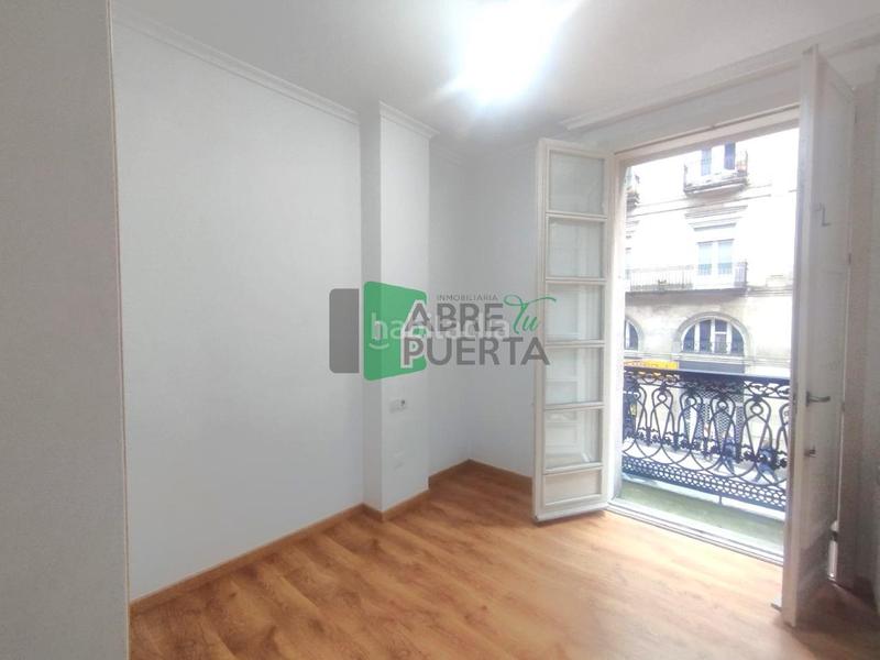 Foto c5e8c694-6feb-489a-a90e-9e1e6a3dcf5a. Appartamento con riscaldamento in Casco Viejo Ourense