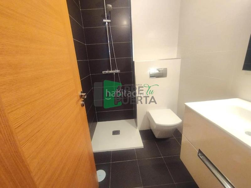 Foto c9cbbb87-ac1b-4ca0-9613-cd7523c83ed7. Appartamento con riscaldamento in Casco Viejo Ourense