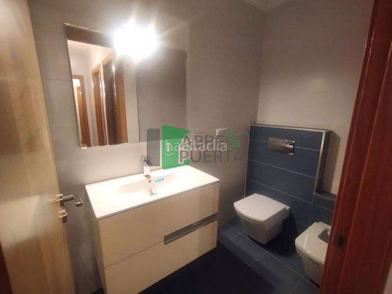 Foto b69fbd5d-cdf3-4f4e-999a-e05c3ff442b3. Appartamento con riscaldamento in Casco Viejo Ourense