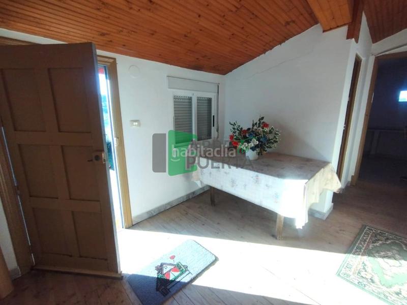 Foto abea28ea-be59-4381-ad32-fcb41e012ee0. Casa en As Lagoas Ourense