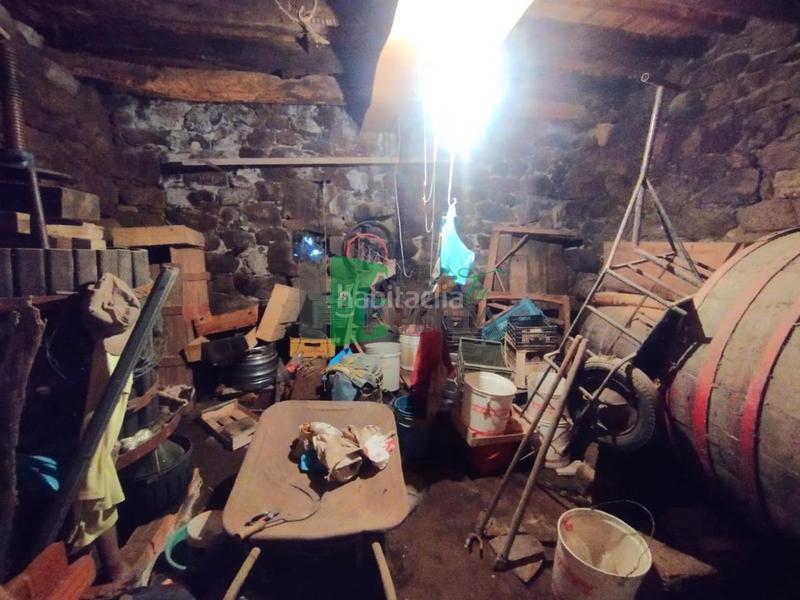 Foto f7938792-3f3b-4d24-bbe2-dfdbac613509. Casa en As Lagoas Ourense