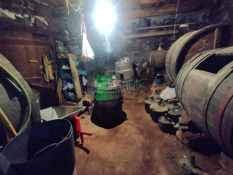 Foto 2d4d205d-dbd2-43ad-bf39-c5dc4fc11320. Maison dans As Lagoas Ourense