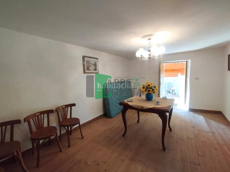 Foto aac15167-ae0d-4276-ae25-12c468ece03e. Maison dans As Lagoas Ourense