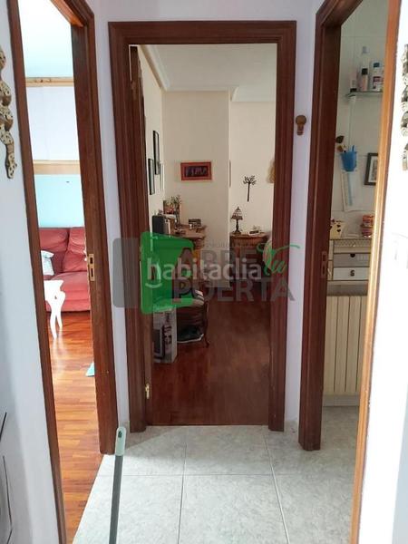 Foto 23c5821e-1b80-494b-baf6-a860fb1eead1. Casa adosada en Barrocanes Ourense