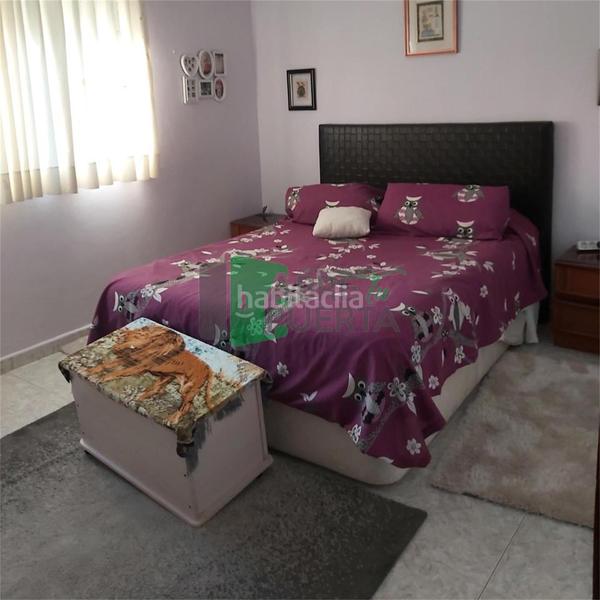 Foto a3bee02f-c6cb-4207-9f32-d8f8a469a68d. Casa adossada amb calefacció a Barrocanes Ourense