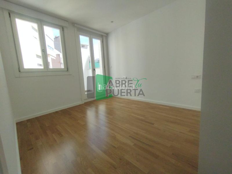 Foto b603708d-55e6-4d99-b0d5-867b3352da54. Dúplex amb calefacció a Casco Viejo Ourense