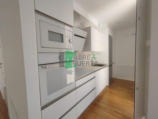 Zweistöckige Wohnung in Casco Viejo