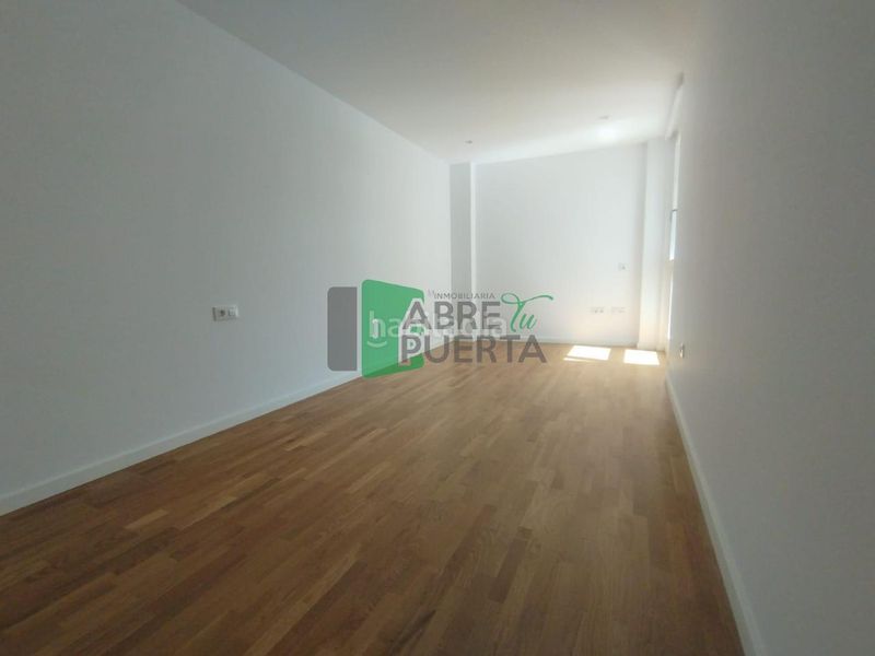 Foto 915c66a8-21e5-4dee-8ed9-316365492988. Piso en Centro Ourense