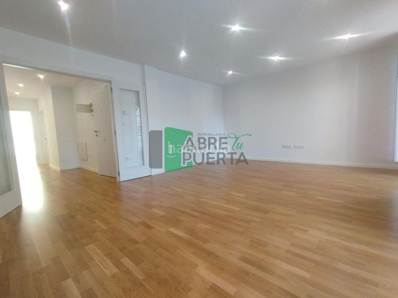 Foto c29c9c0e-32e8-499e-9cb4-5dfe3eeaa5ff. Piso en Centro Ourense