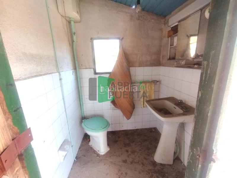 Foto ecc609a0-e6d3-4b5d-bef6-e9a320b74c00. Casa en Coles