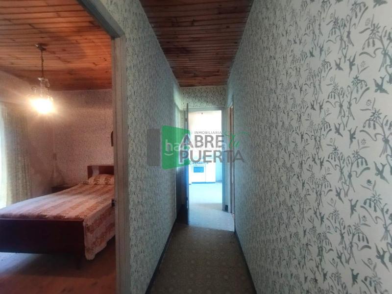 Foto fc44f51e-7199-46cf-863e-8b93dc8903b2. Casa en Coles