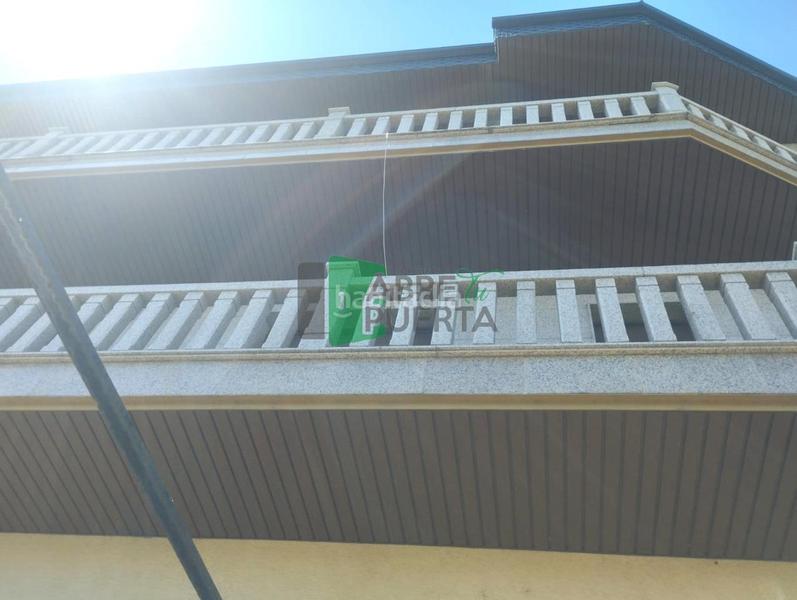 Foto 15883d4b-c32f-4c67-a758-b77c0cc9dfd9. Chalet mit parking in A Carballeira Ourense