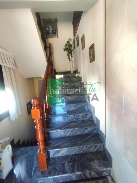 Foto 2583cb9b-fed7-412f-949d-a1bc3ab05d01. Chalet mit parking in A Carballeira Ourense