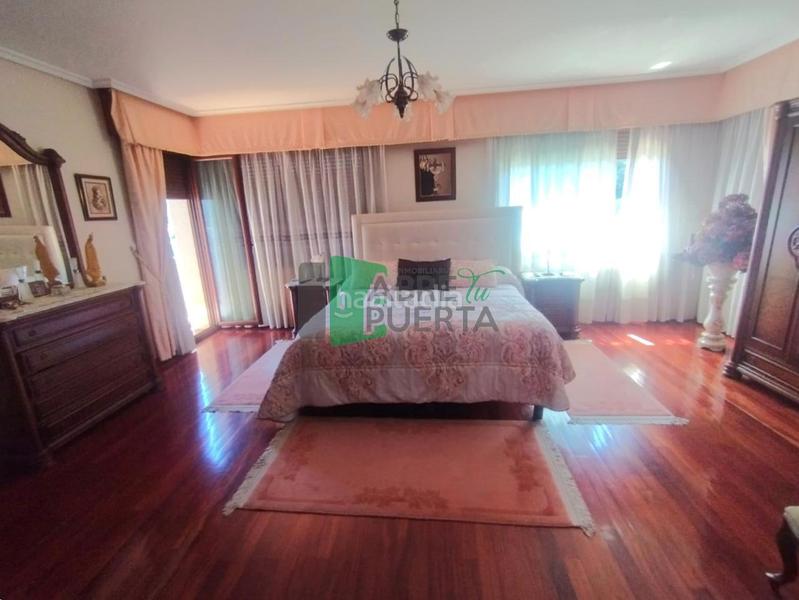 Foto 4a01dcb5-811d-4f1c-91cc-400e61cd2ab7. Chalet mit parking in A Carballeira Ourense