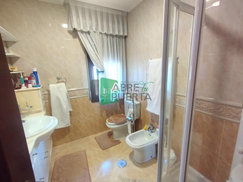 Foto 222314a9-dac8-463e-b1a4-feaf48204699. Xalet amb aparcament a A Carballeira Ourense