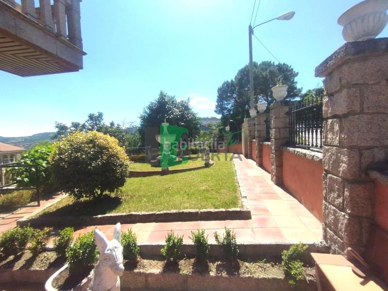 Foto c8e62078-ff41-4132-8a78-ef4d12eb9c83. Xalet amb aparcament a A Carballeira Ourense