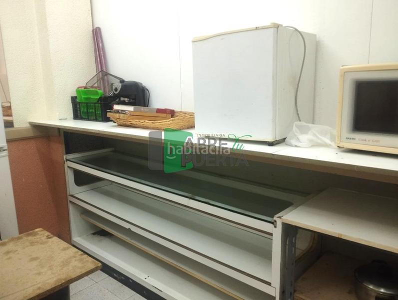 Foto 029370d7-e95c-4e36-aa06-5ce02a0882c2. Local comercial a Ventiun Ourense
