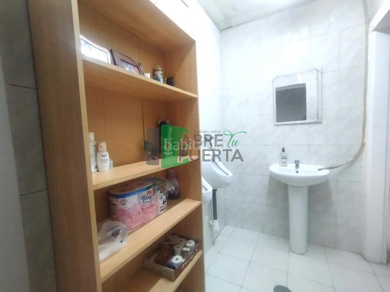 Foto 5235f3a9-939d-463b-a0e4-c53f453e06dd. Locale commerciale in Ventiun Ourense