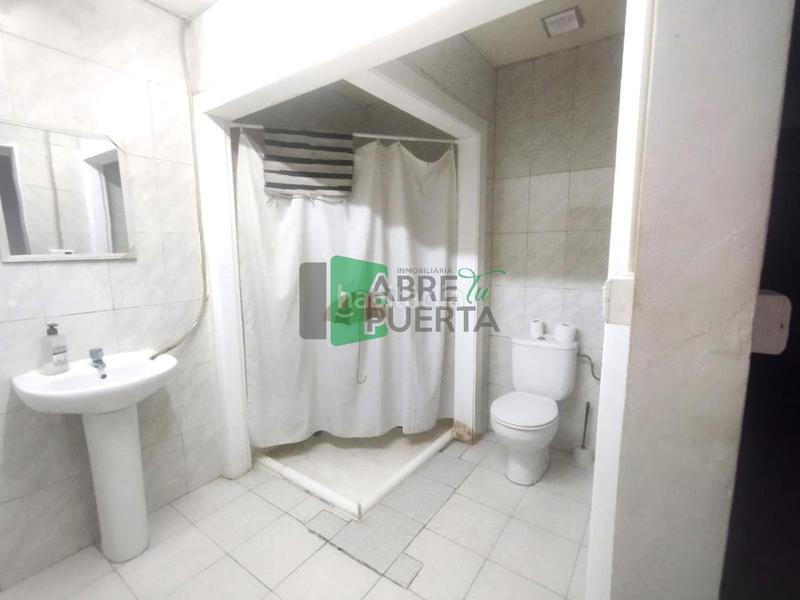 Foto ad153714-4620-4551-a334-c6cbbaf47f2f. Locale commerciale in Ventiun Ourense