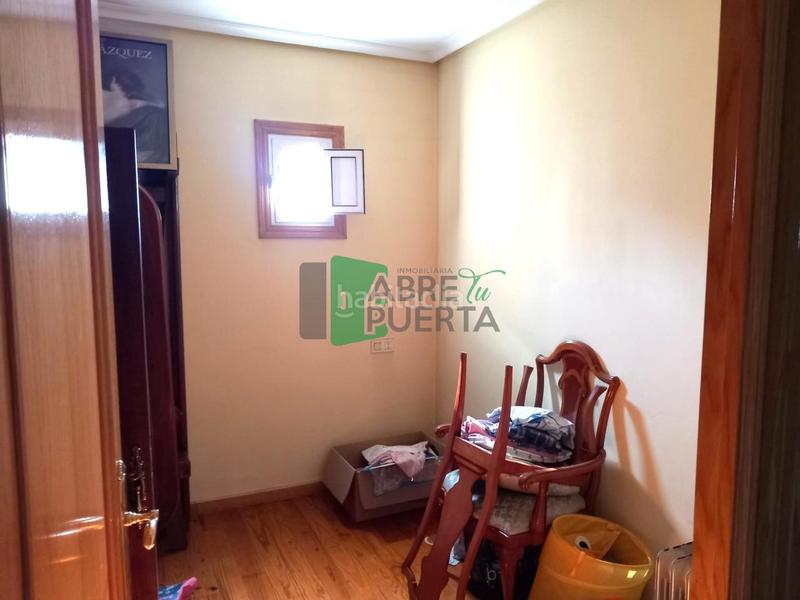 Foto c0933f4d-9b5e-4646-a833-e62aff1cefab. Edificio en A Carballeira Ourense