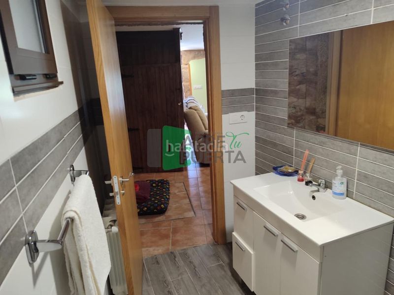 Foto cdfd6f5e-405e-48a0-980d-9efa5f64000a. Casa en Maside