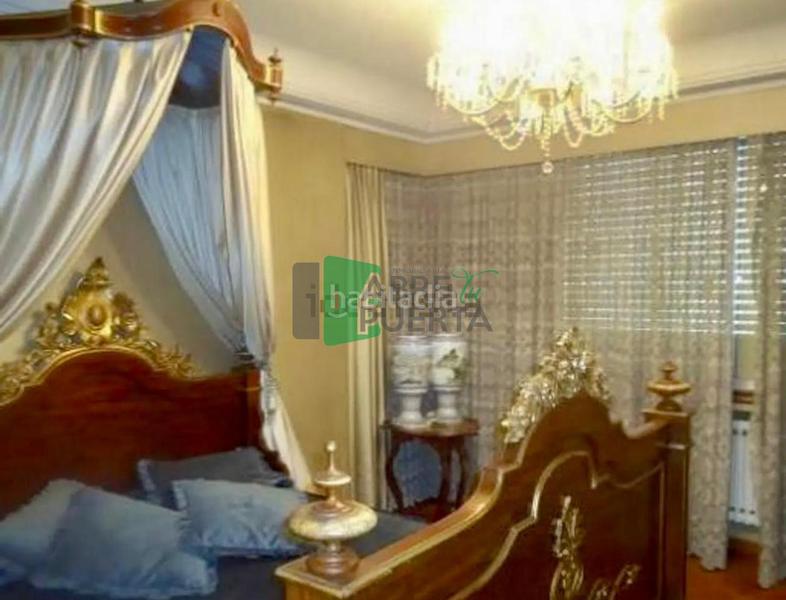 Foto 9a2a5400-87bd-4370-a3eb-9ee0e1b24376. Flat with heating parking in Centro Ourense