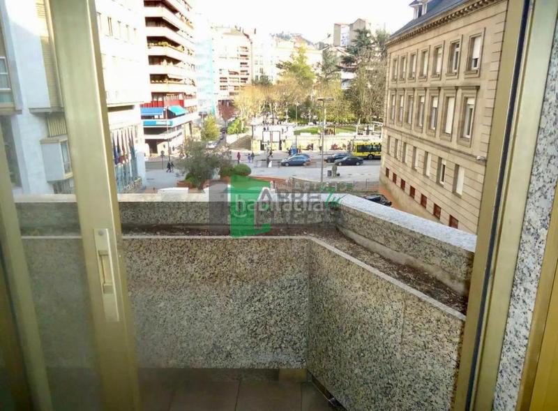 Foto 8c3c9221-c69a-4be4-877f-0480a0f05c67. Piso en Centro Ourense