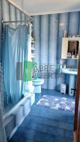 Foto f845001c-e2a8-4b22-8354-b049145b3af4. Casale con riscaldamento parcheggio in Leiro