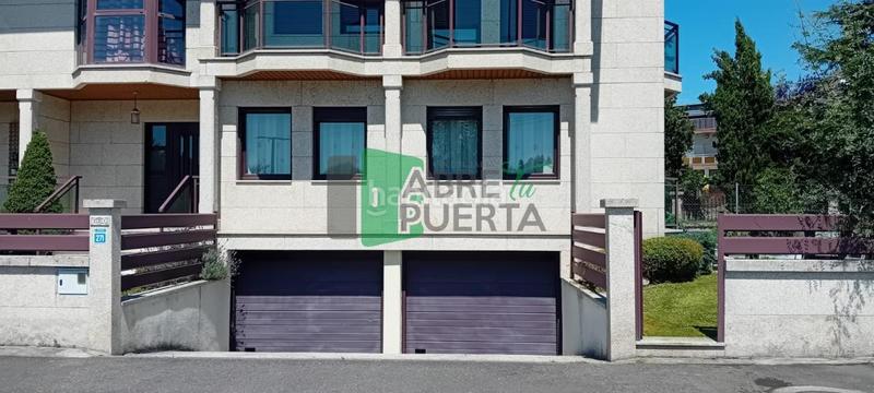 Foto 10f34cfa-1059-42e0-a889-324d889b4e75. Casa adossada amb calefacció aparcament a San Cibrao das Viñas