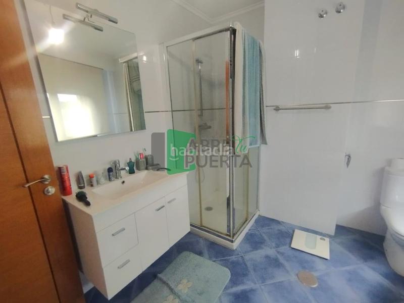 Foto 3ec5e959-88f2-475f-a199-e8b6fc8cfb93. Casa adossada amb calefacció aparcament a San Cibrao das Viñas