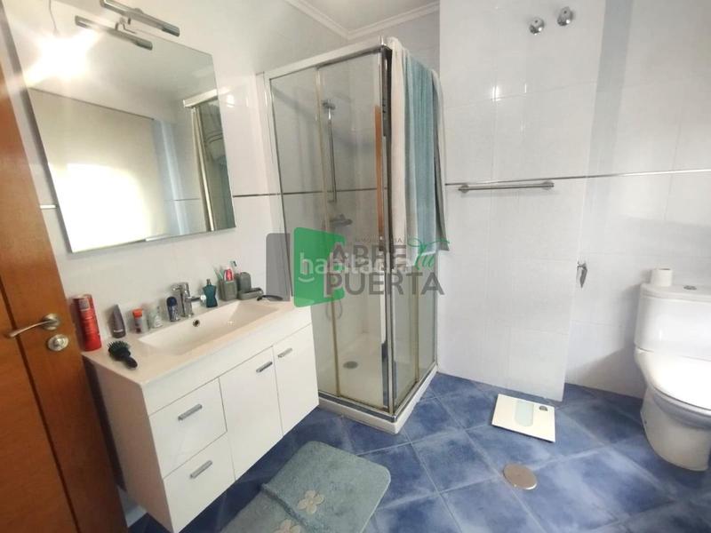 Foto 5732c427-8671-44c0-be74-40e345bc1de0. Casa adossada amb calefacció aparcament a San Cibrao das Viñas