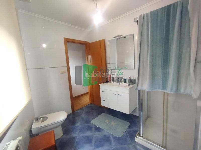 Foto 790dc691-0841-43f0-9289-9cfc633fe70a. Casa adossada amb calefacció aparcament a San Cibrao das Viñas