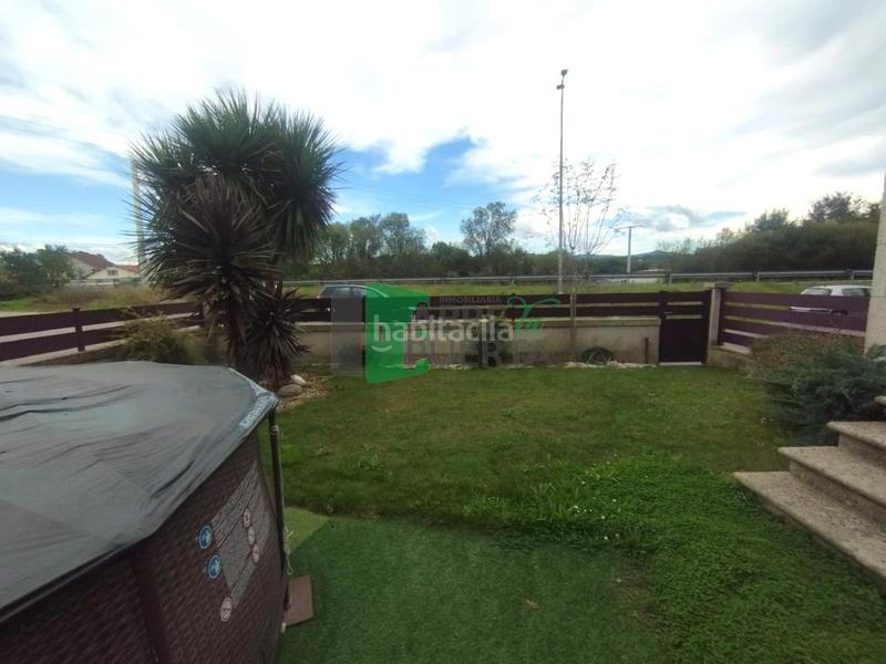 Foto 88898d1d-aa57-4ae1-bdf6-c15ea929f01c. Casa adossada amb calefacció aparcament a San Cibrao das Viñas