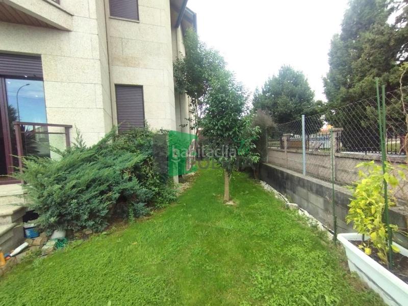 Foto e2851ee2-27cd-4c24-bcc5-887c9f771f8a. Casa adossada amb calefacció aparcament a San Cibrao das Viñas