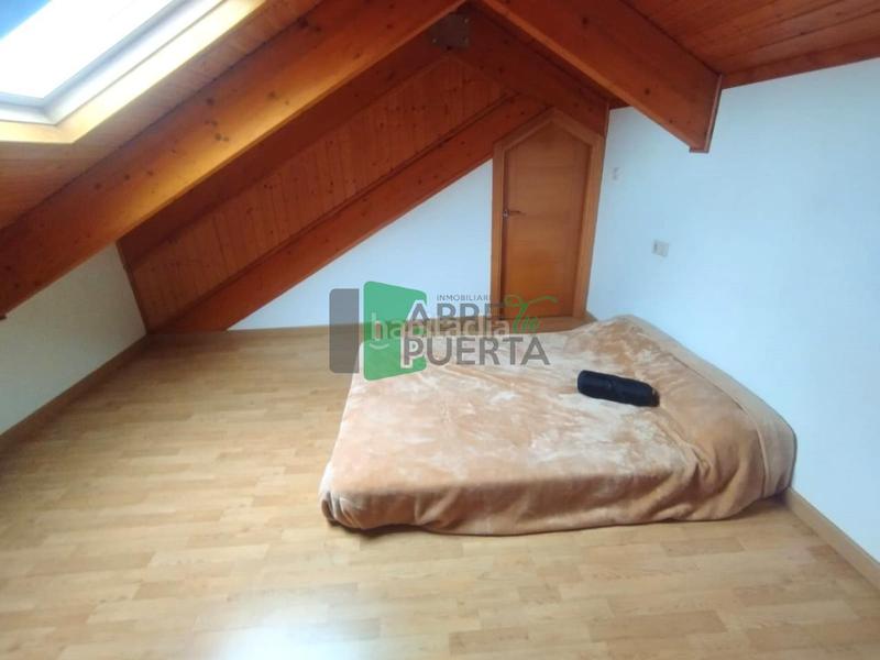 Foto e6d80f7c-4d2a-4642-93ee-134c82dbe3c7. Casa adossada amb calefacció aparcament a San Cibrao das Viñas