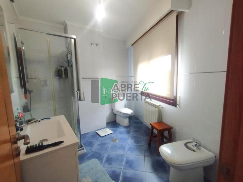 Foto ed3969a3-a2f7-4be4-898d-97ac45baf447. Casa adossada amb calefacció aparcament a San Cibrao das Viñas