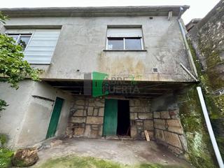 Casa a Amoeiro