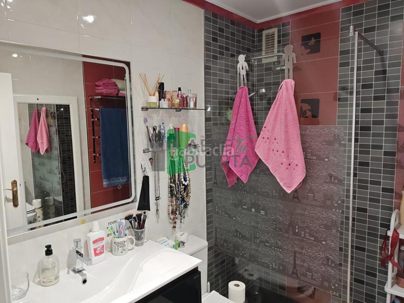 Foto 43109799-eff2-4e7c-b73f-245cdc789d41. Chalet en Barbadás