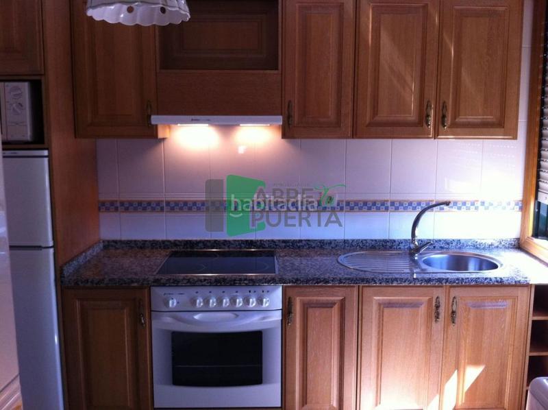 Foto f8fc113d-8fbe-47b5-b436-bd4ea52ebd28. Studio with heating parking in San Rosendo Ourense