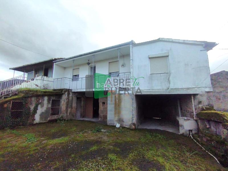 Foto cd6d5a88-7a59-4c69-82d3-74c6eeaff3a2. Maison avec chauffage parking dans San Cibrao das Viñas