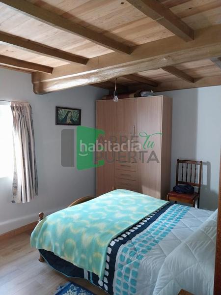 Foto a3e0fc0b-7fec-4bd6-8a82-73dc58aacea9. Casa en Leiro