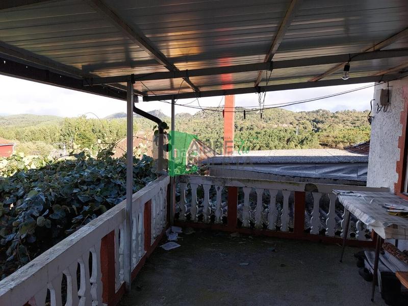 Foto 5ced4885-0c23-40a4-a314-180aa16ed5ef. Casa amb calefacció aparcament a Leiro