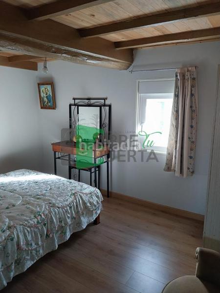 Foto d4522854-a6ef-4b90-827c-33c24e0865f3. Casa amb calefacció aparcament a Leiro