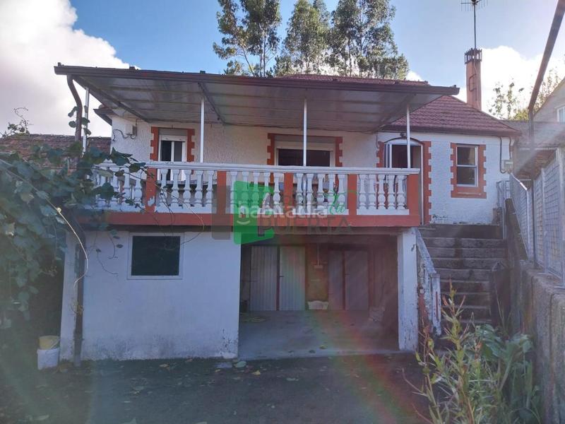 Foto eacc5aba-bfa3-4e3b-b31b-26a9d0c15591. Casa amb calefacció aparcament a Leiro