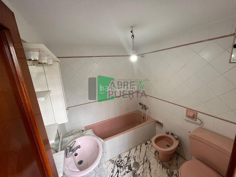 Foto 52a6b87c-bd9e-4ccf-93d4-373b0fc8c93e. Casa amb calefacció aparcament a Ventiun Ourense