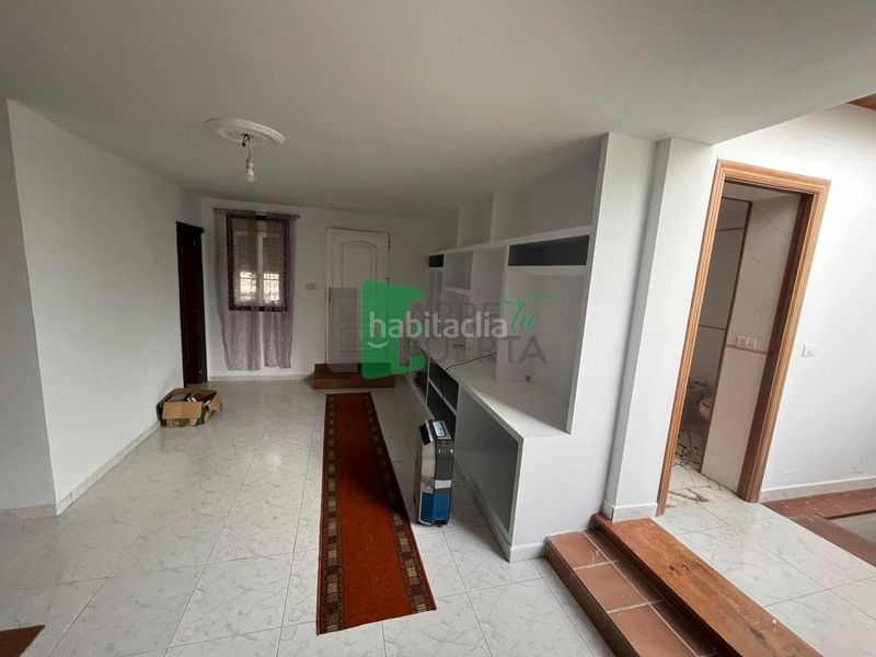 Foto 55e71b1b-2eb5-4d71-8fbf-0f68b0011e90. Casa amb calefacció aparcament a Ventiun Ourense