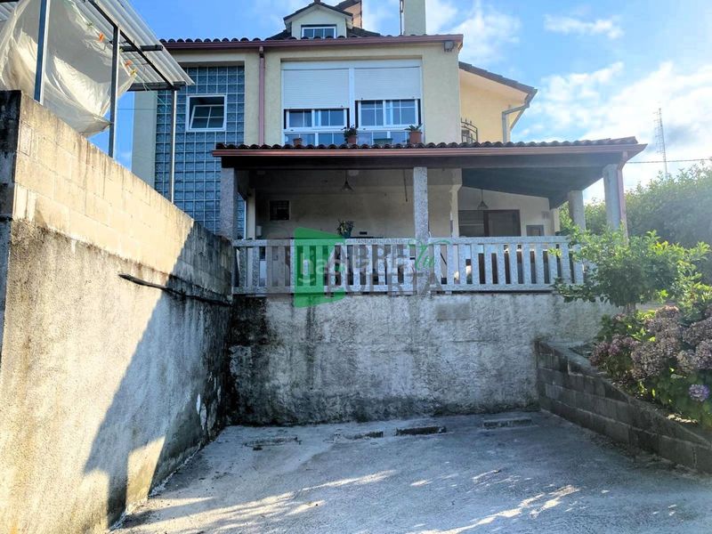 Foto 6306069a-bf2a-45ac-8679-d9aa81677d30. Casa amb calefacció aparcament a Ventiun Ourense