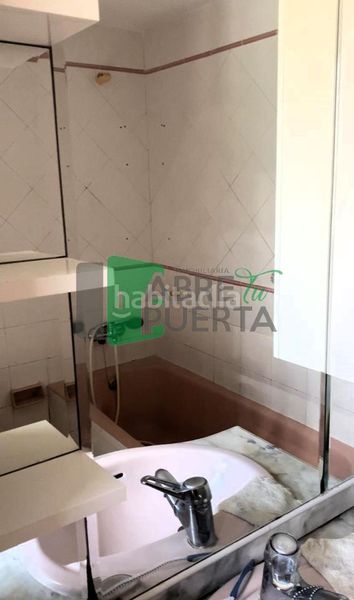 Foto f9fa2ebc-19c1-4e97-ae92-7b5865581b25. Casa amb calefacció aparcament a Ventiun Ourense