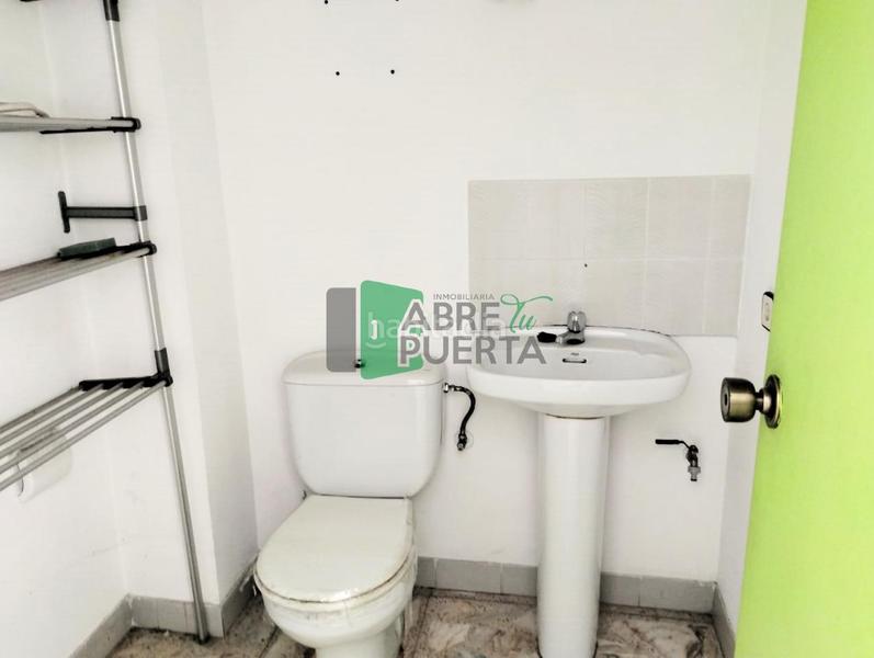 Foto 0a58da7c-0715-49d1-ab79-b56d2de5e6d0. Local comercial a A Carballeira Ourense