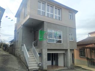 Casa a Amoeiro